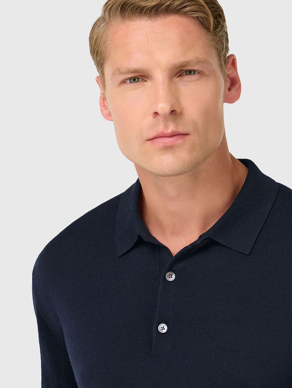 Sweater with buttons - 4