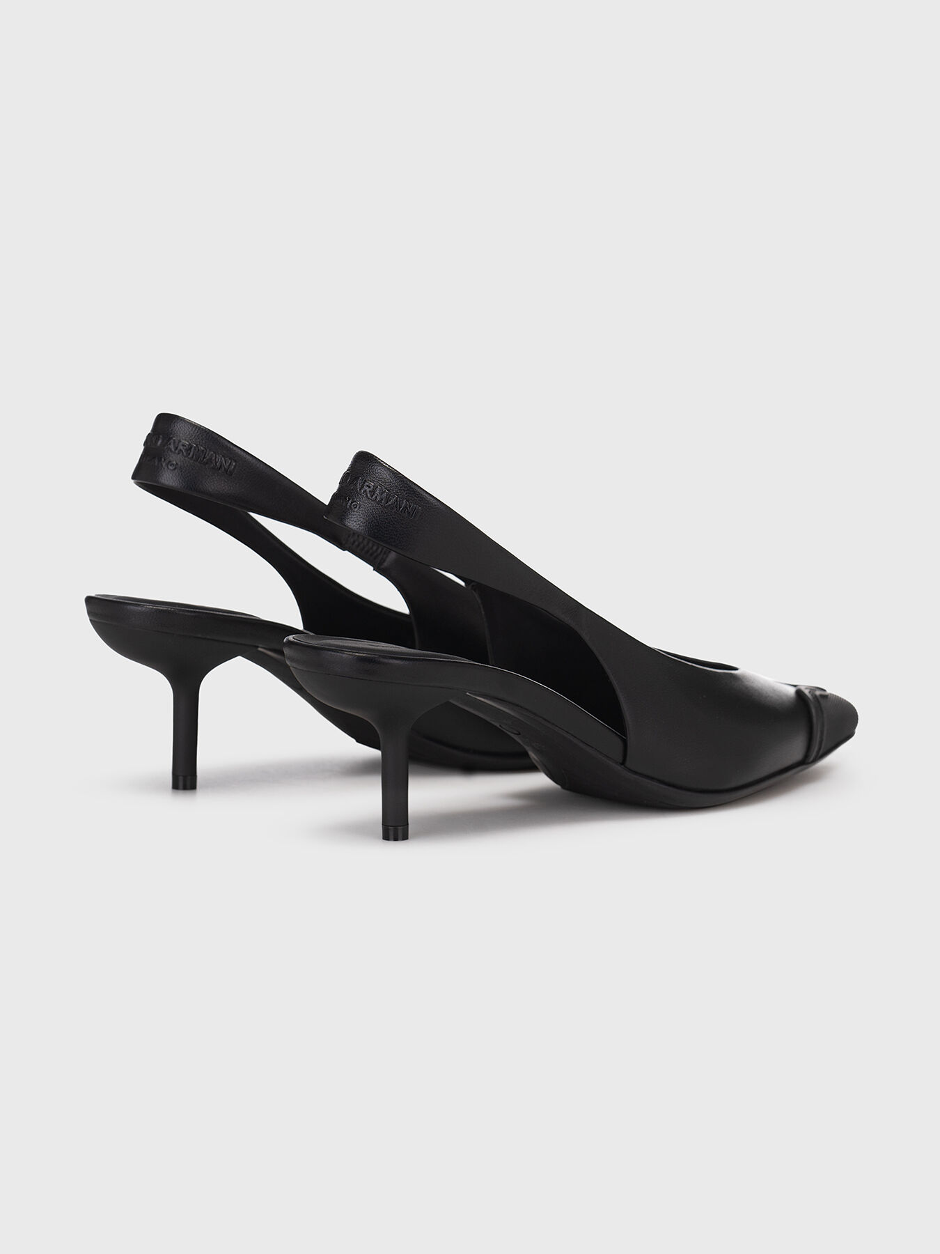Black leather pumps brand EMPORIO ARMANI — Globalbrandsstore