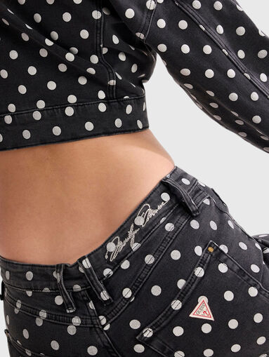 Mid-rise jeans - 4
