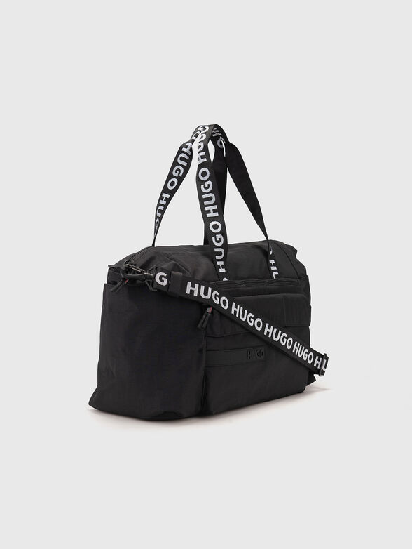 COLYNS bag with logo accents - 4