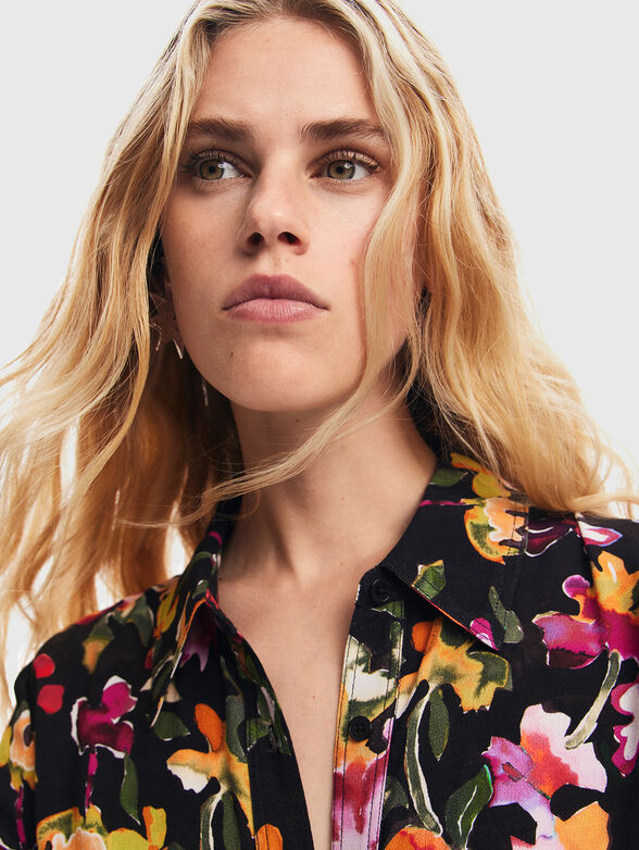 Dress with floral print and belt - 5