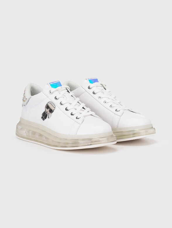 Sneakers with fancy eyelets - 2