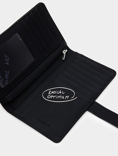 Black wallet with embossed logo - 5