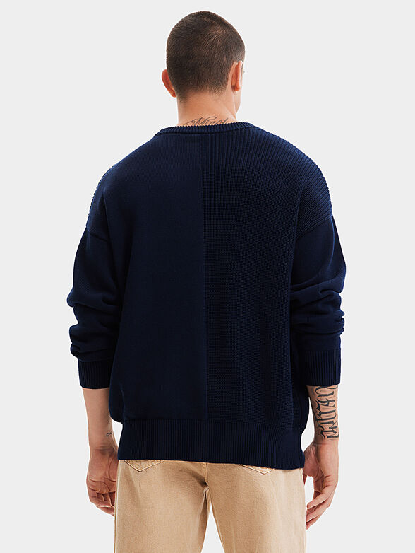 Blue sweater with accent pocket - 3