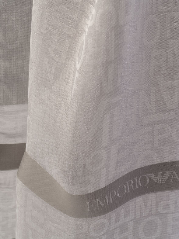 Long scarf with accent print - 4