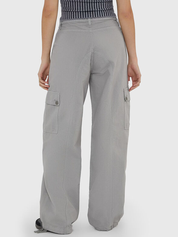 Cargo trousers with wide legs in grey colour - 2