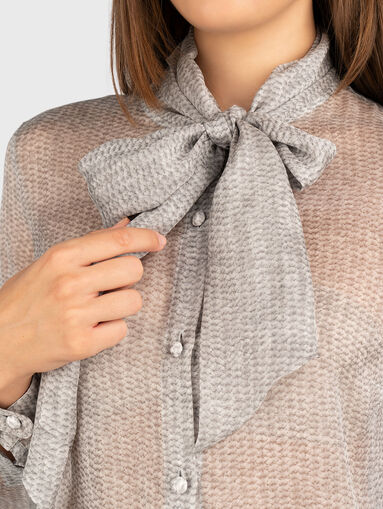 Shirt with accent ribbon - 4