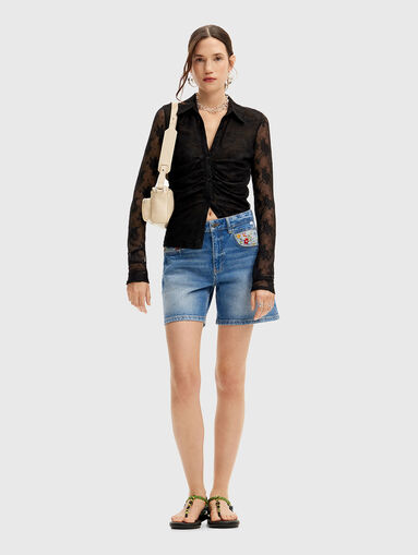 Denim shorts with floral embroideries - 5