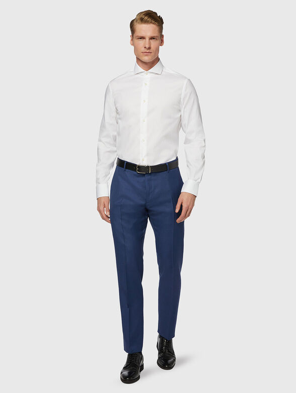 Cotton shirt in white - 2