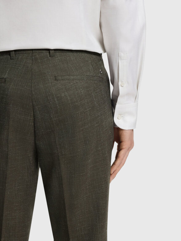 Slim-fit wool and linen trousers - 3