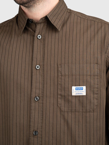 Striped shirt with a logo patch - 5
