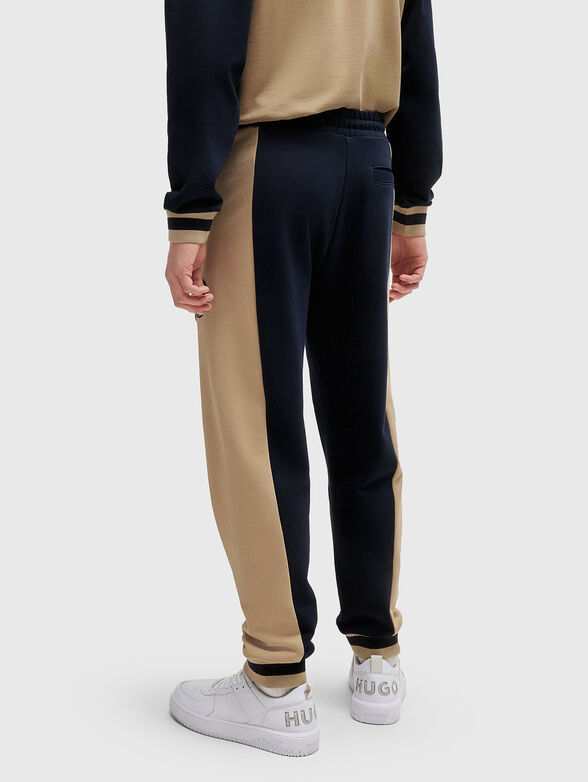 Sports pants with logo patch - 2