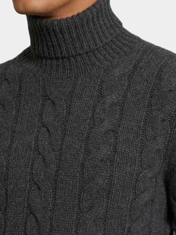 Knitted sweater with turtleneck in wool blend - 3