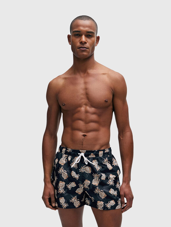 Contrast print swimming shorts - 1