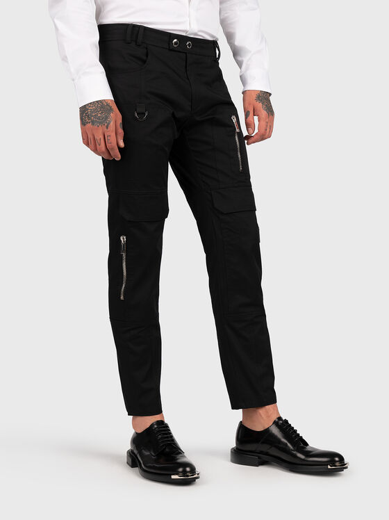 Карго панталон в черен цвят - 1