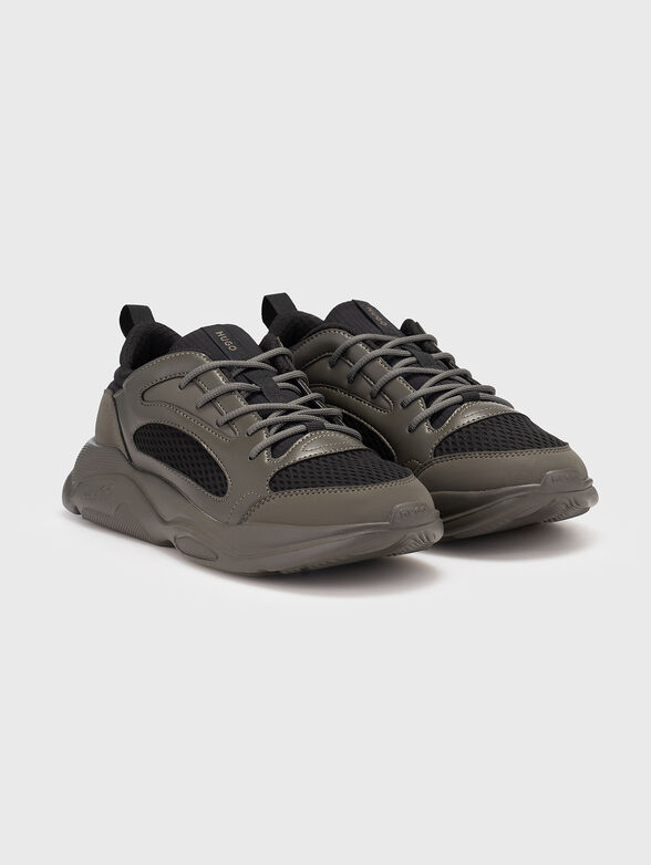 Black sports shoes with logo - 2