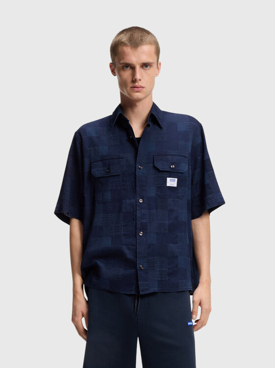 Oversized shirt with a checkered pattern - 1