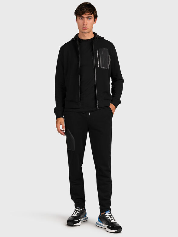 Sweatshirt with accent detail - 2