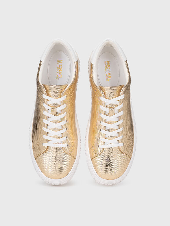 Gold sports shoes - 6