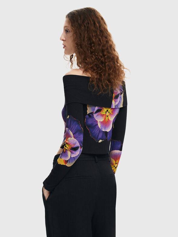 Off the shoulder blouse and floral accents - 3