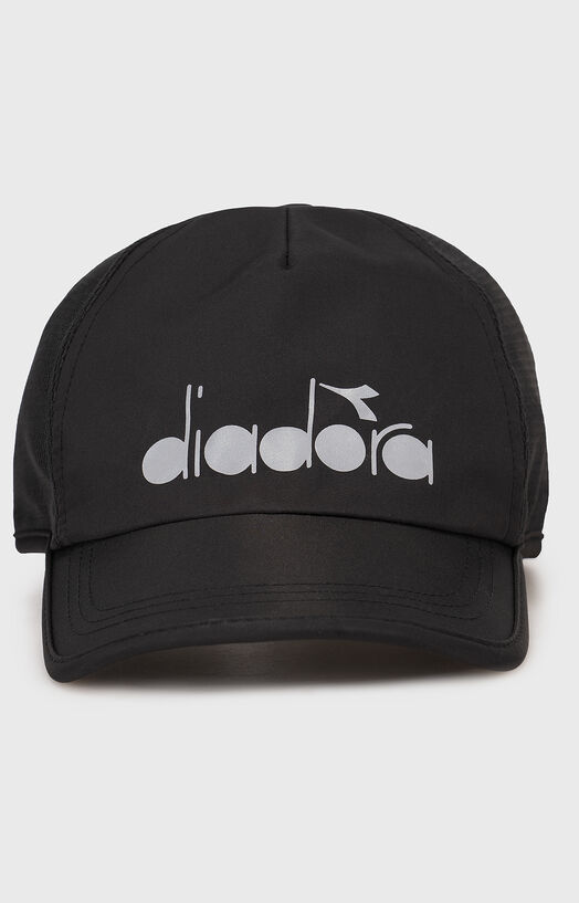 Black hat with logo print brand DIADORA —