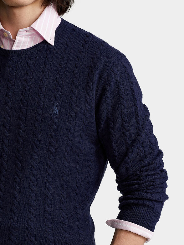Dark blue sweater with oval neckline and logo - 4