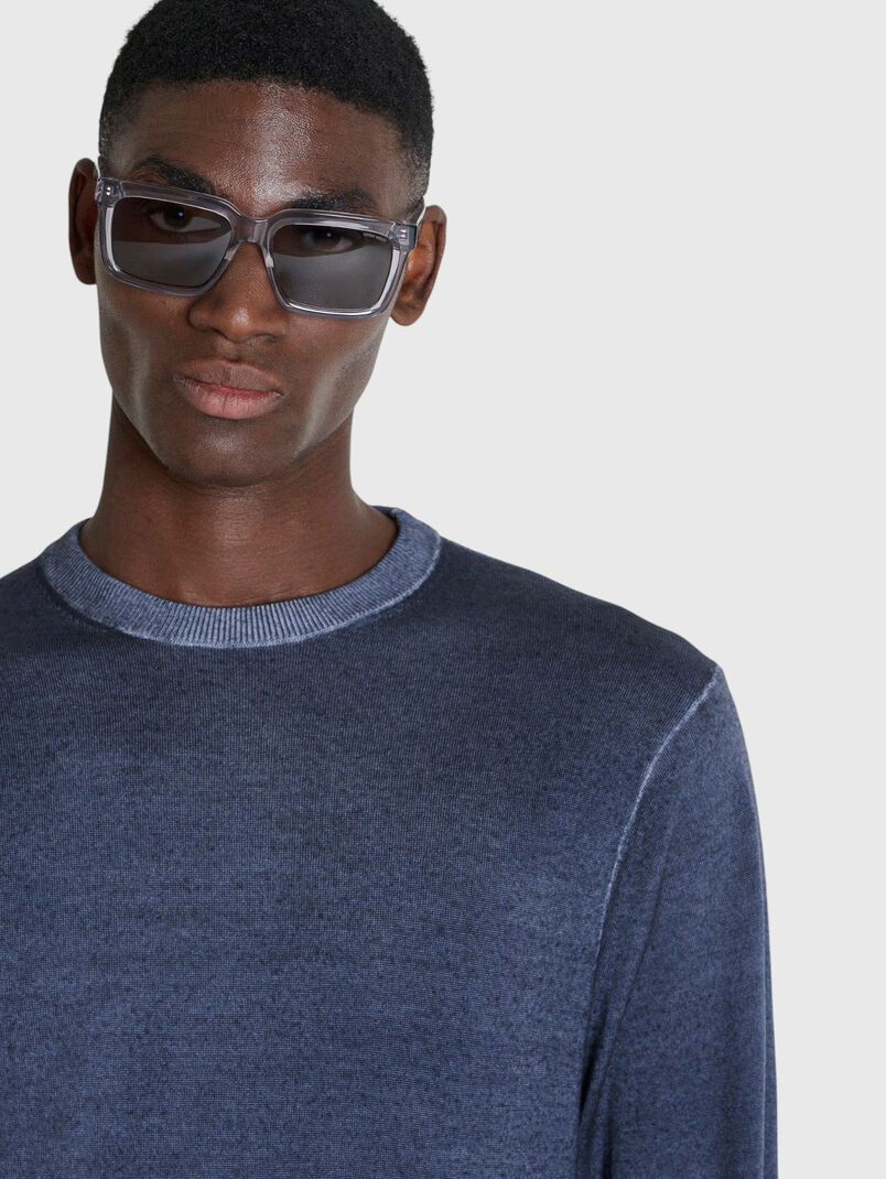 Long-sleeved wool sweater - 3
