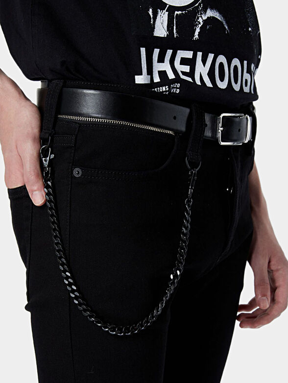 Black skinny jeans with chain detail - 2