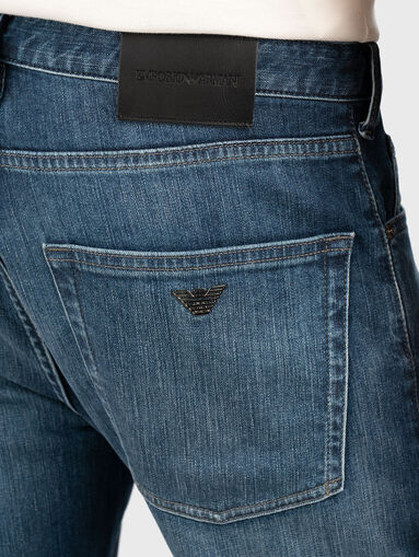 Slim jeans with worn effect - 4