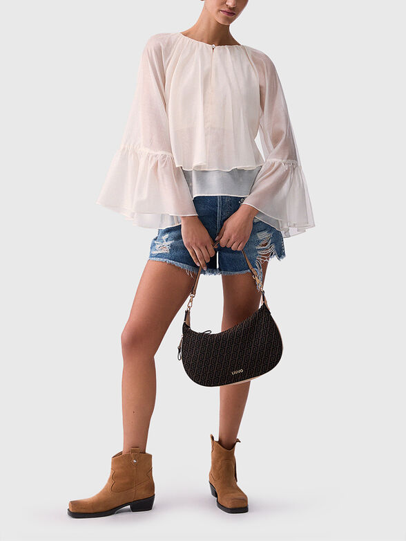 Short denim shorts with embroidery and studs - 6