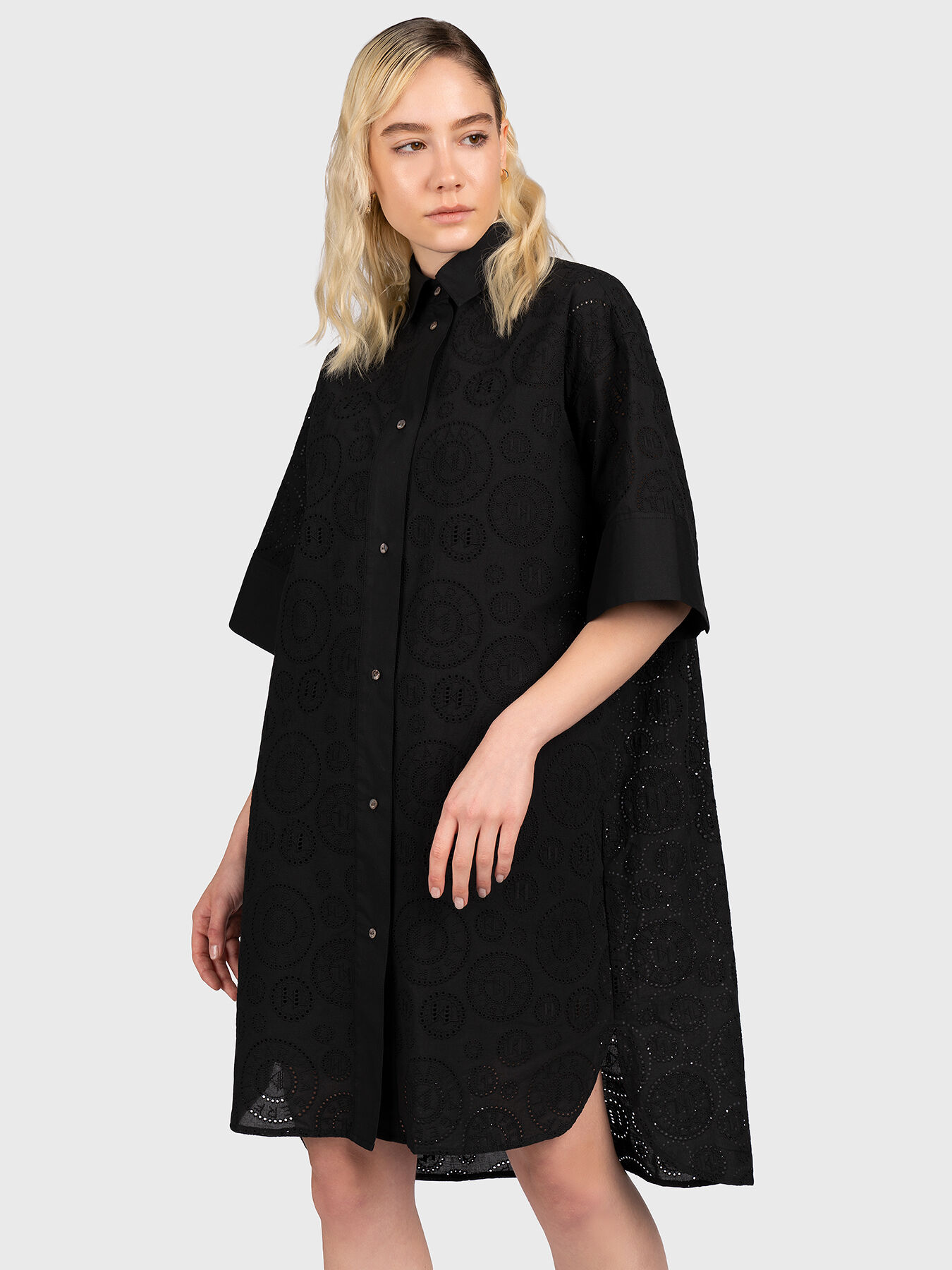 Black shirt dress with English embroidery brand Karl Lagerfeld Globalbrandsstore en