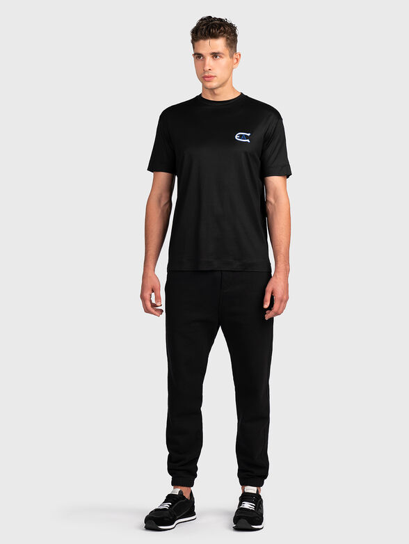 Black t-shirt with embroidery - 4