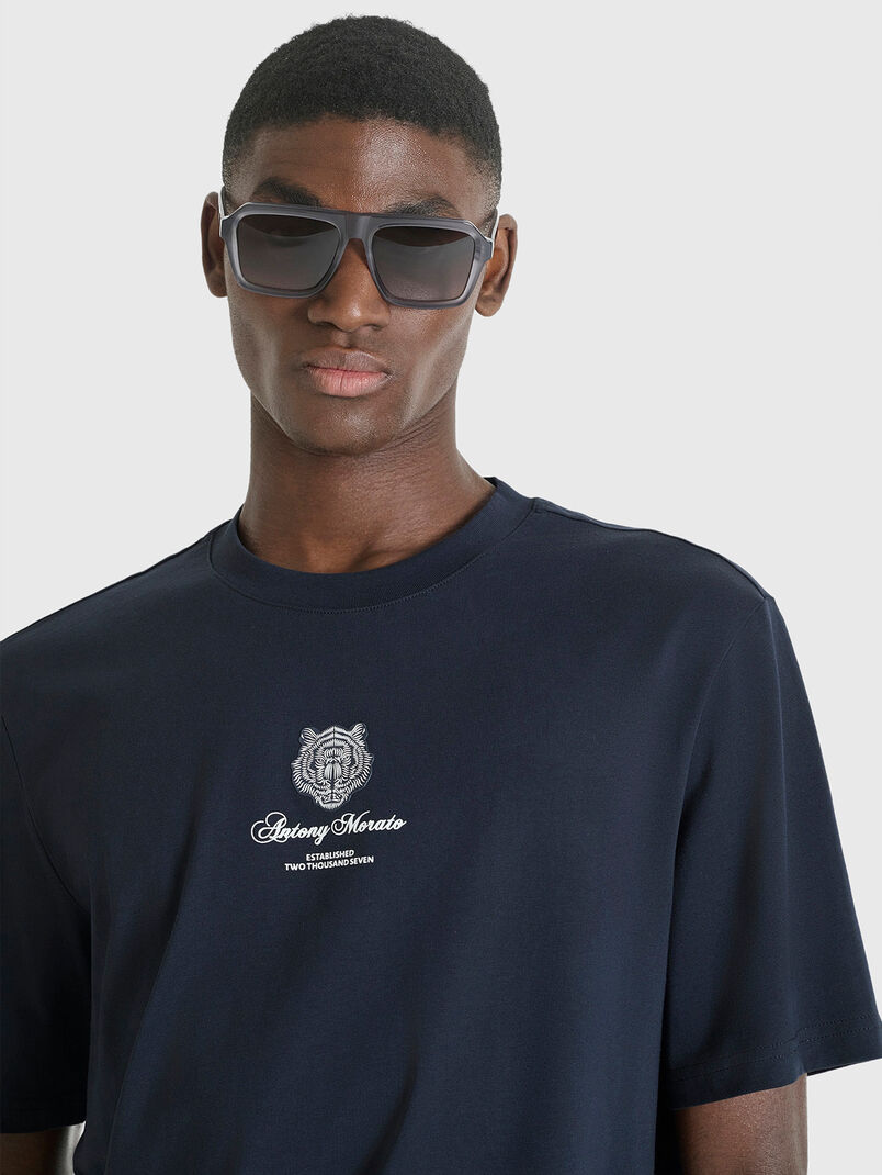 T-shirt with a statement print on the back  - 3