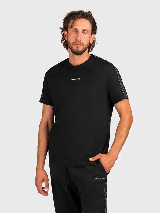 Black T-shirt with logo details