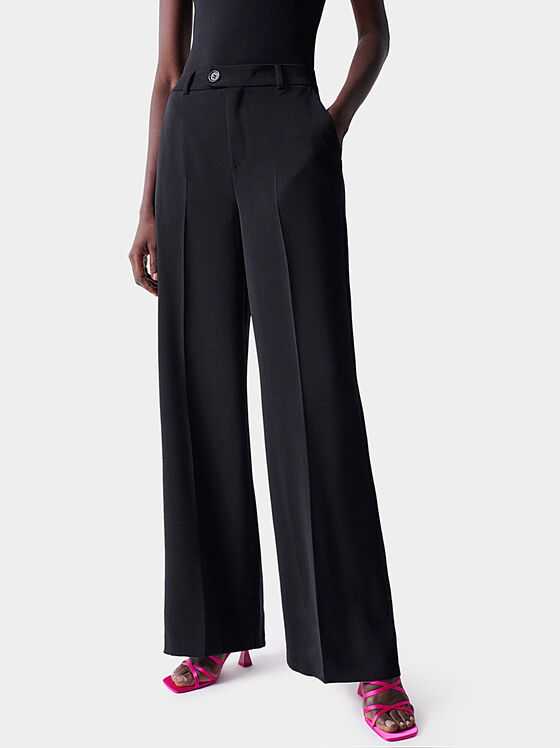Черен панталон с висока талия и широки крачоли - 1