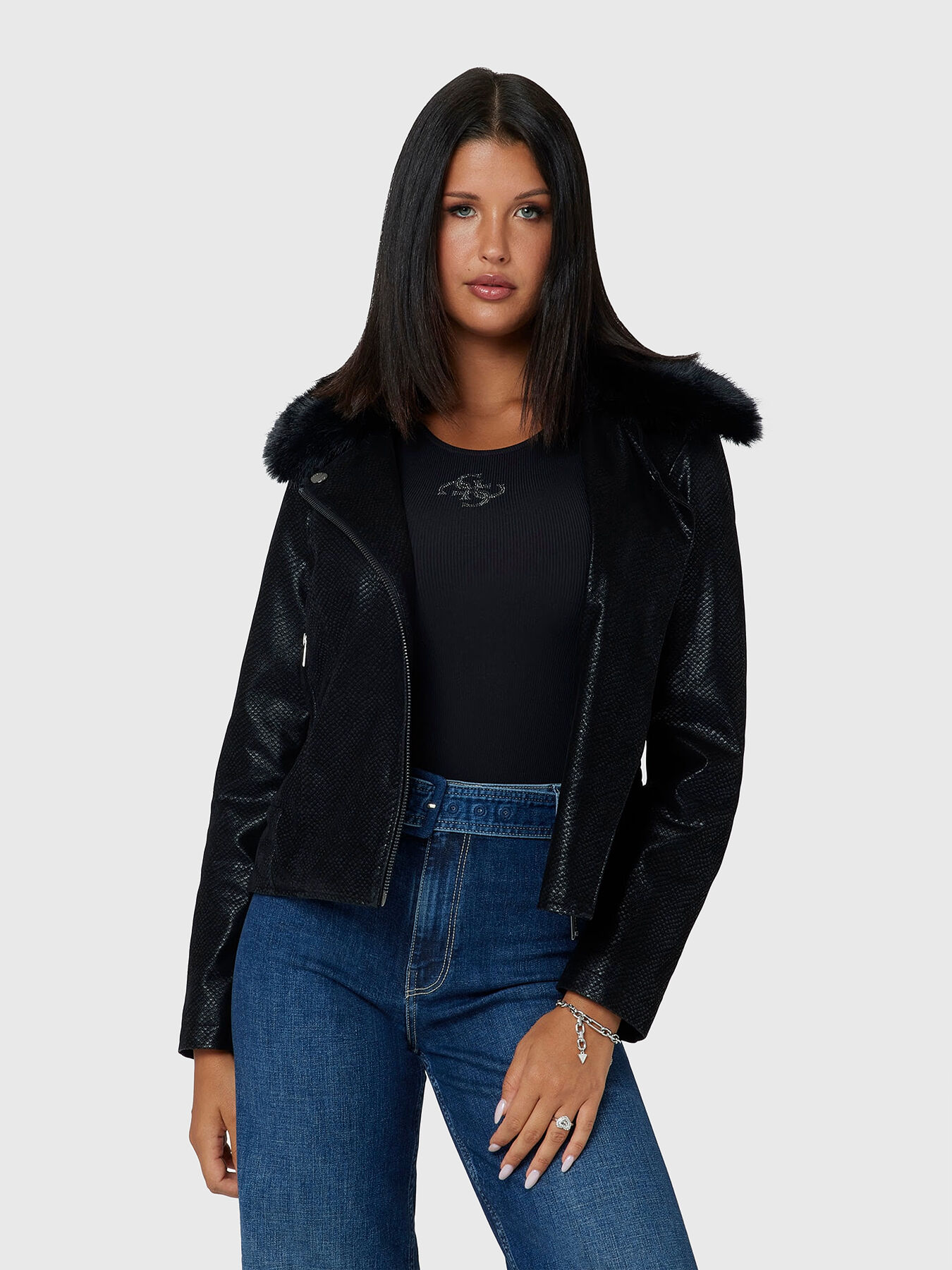 NEW OLIVIA biker jacket brand GUESS — Globalbrandsstore.com/en