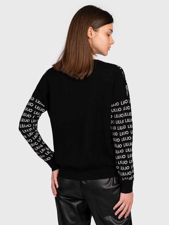 Sweater - 4