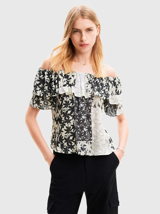 Блуза с флорални мотиви - 1