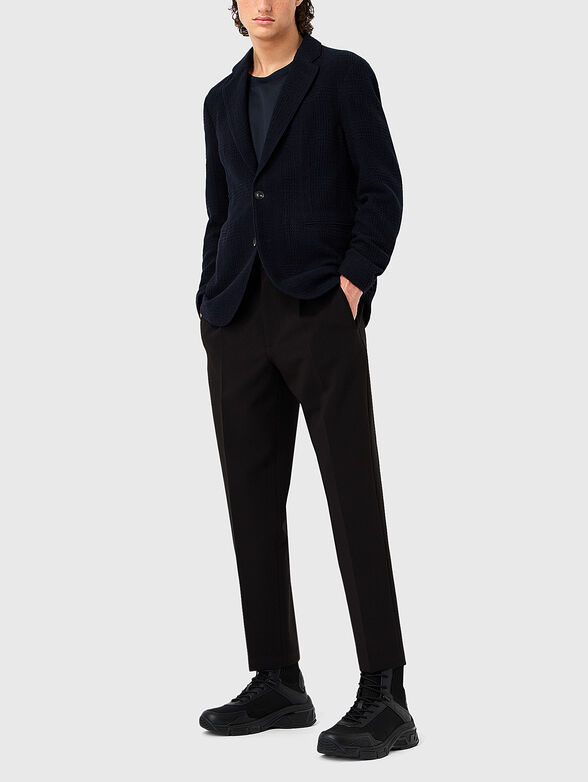 Black trousers with an edge - 4