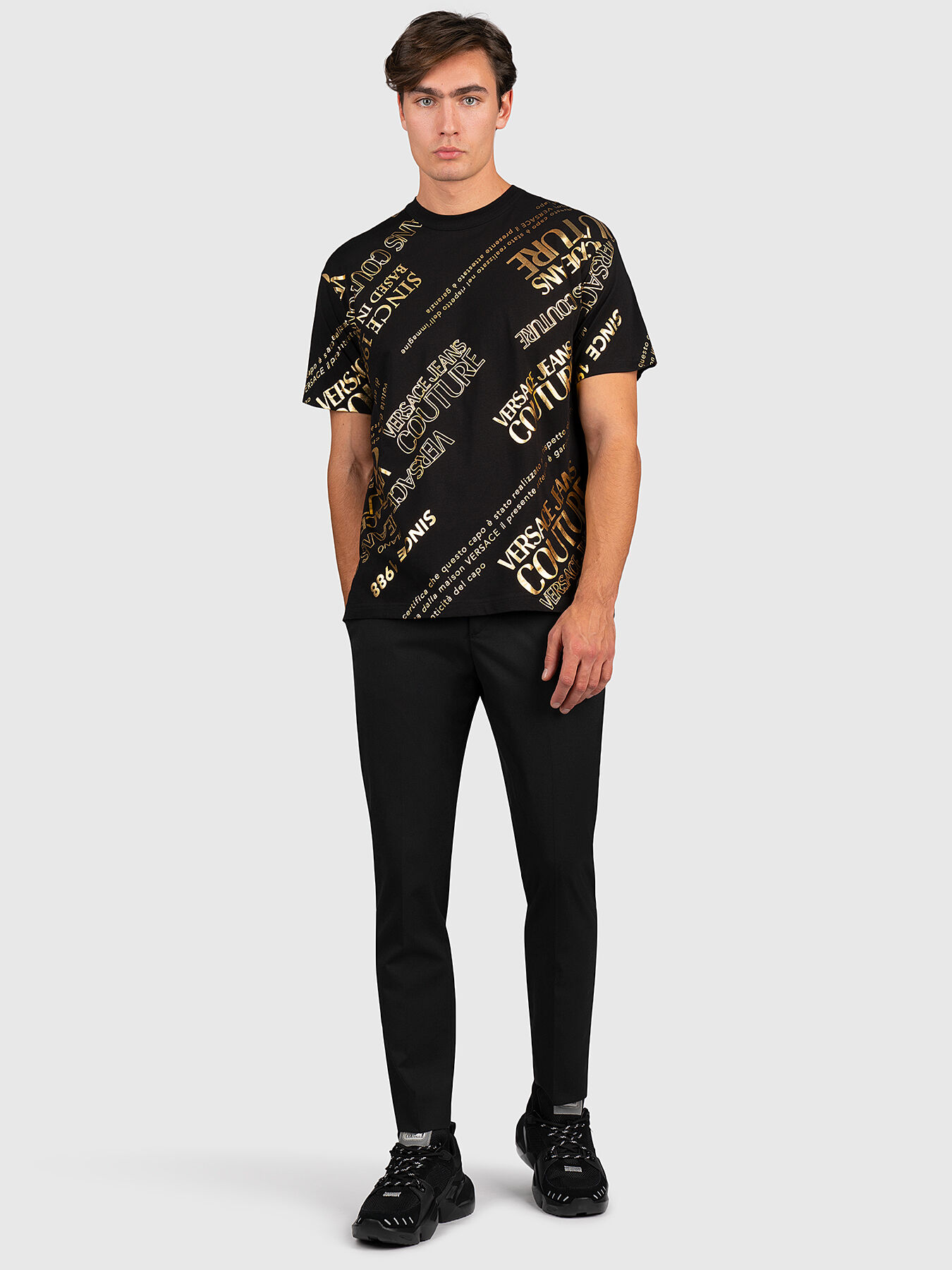Tシャツ・カットソー VERSACE JEANS SS25 (78GAGT04 CJ01T003) Versace Jeans Couture logo-print Cotton T-shirt | White