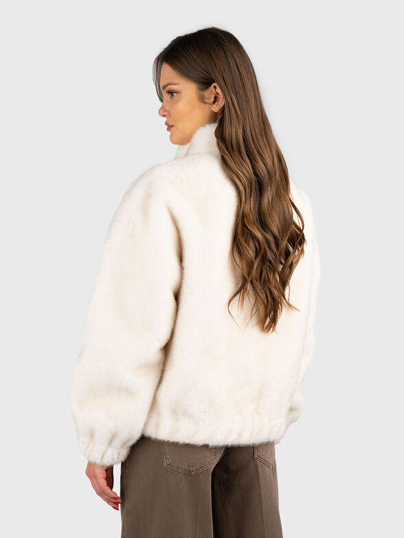 Soft textured jacket with pockets - 3