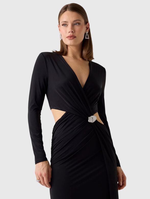 Long dress with a V-neck - 3