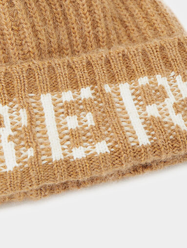 Knitted hat with logo - 4