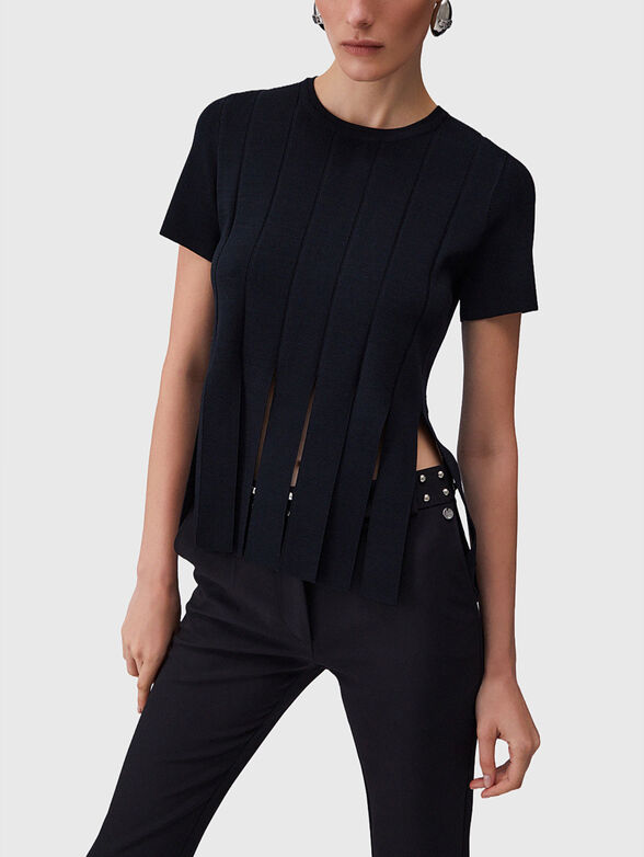 Short-sleeved sweater with cut-out details - 1