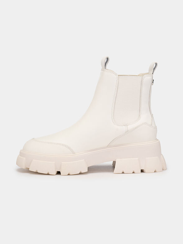 CAVE ankle boots with elastic inserts - 4