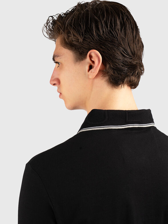 Polo shirt with contrasting trim - 4