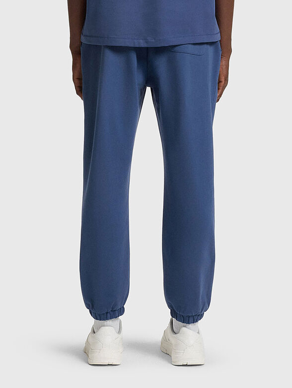 Cotton sports trousers with a logo print - 2