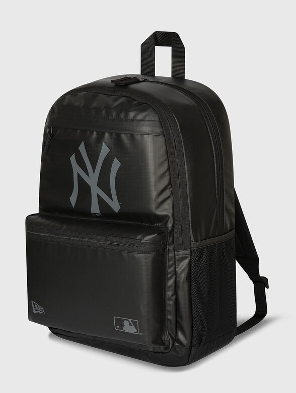 Black backpack with logo accent - 2