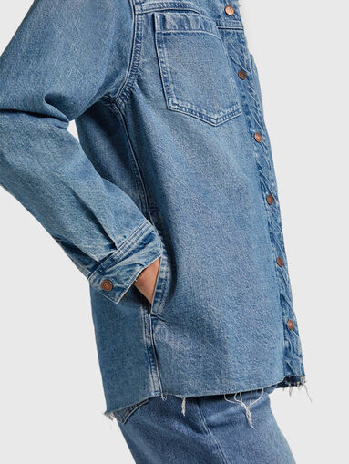 Denim jacket in blue color - 5