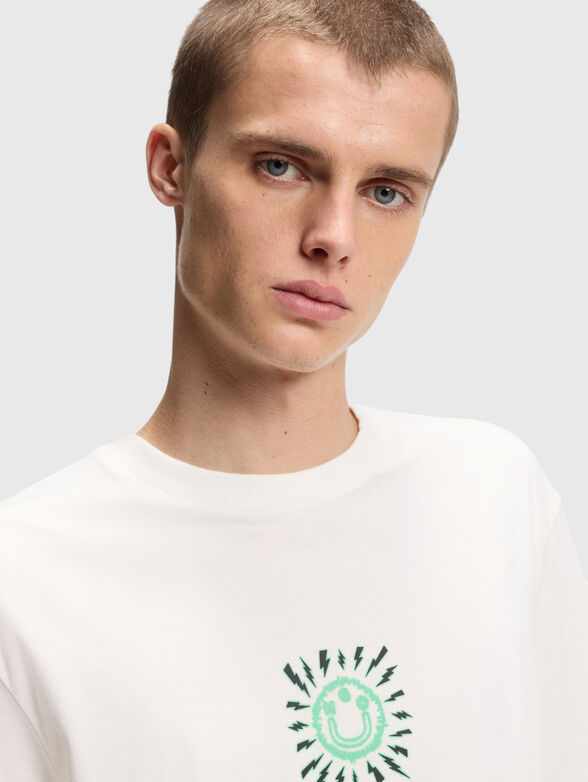Cotton T-shirt with a statement back - 3